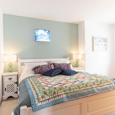 Apartamento Mar E Sol Назаре Екстериор снимка
