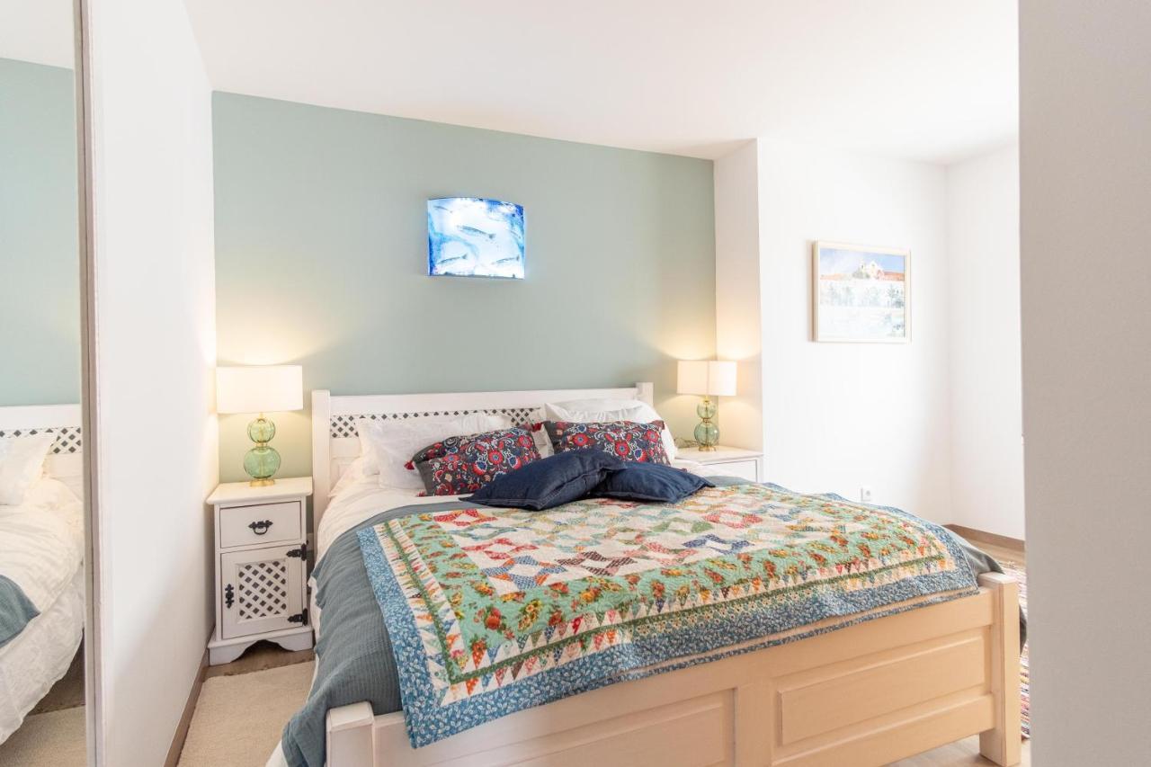 Apartamento Mar E Sol Назаре Екстериор снимка