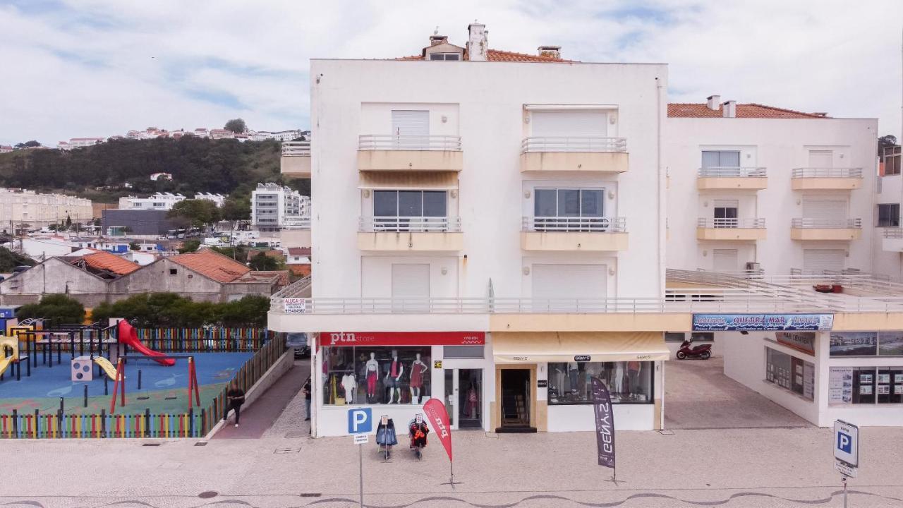 Apartamento Mar E Sol Назаре Екстериор снимка