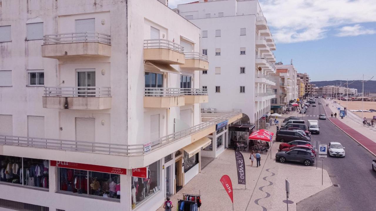 Apartamento Mar E Sol Назаре Екстериор снимка